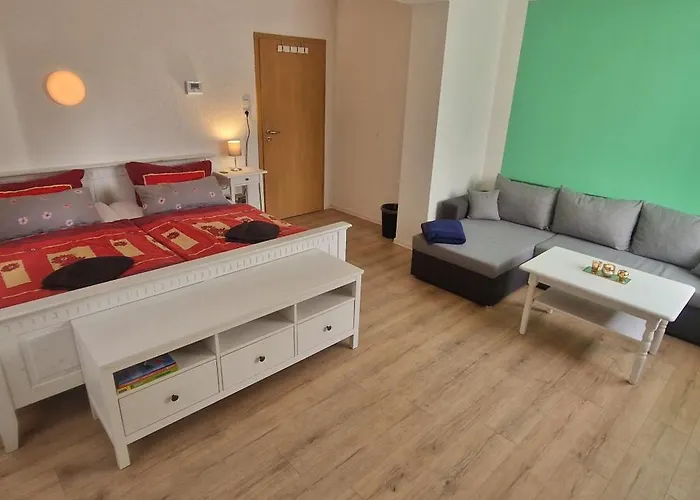 Lesenest Apartment *